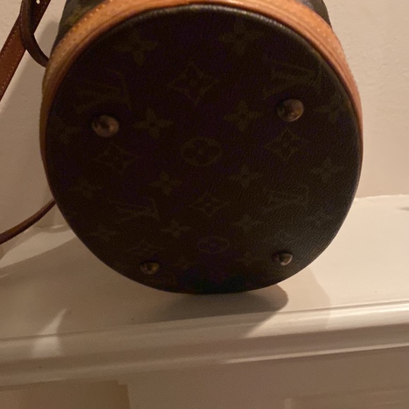 Louis Vuitton Bucket Bag - Picture 7 of 13